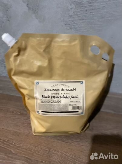 Zelinski rozen Black pepper&Amber,Neroli