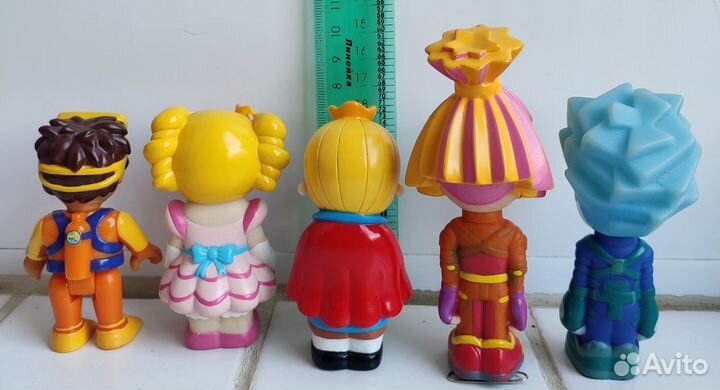 Игрушки из детских коллекций