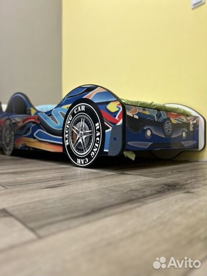 Кровать машинка