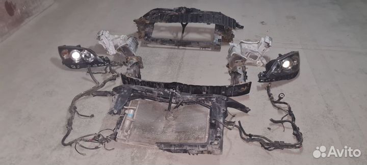 Продам на мазду 3 хетчбек, ноускат