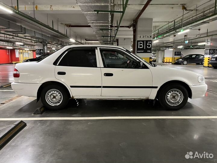 Toyota Corolla 1.3 AT, 2000, 337 500 км