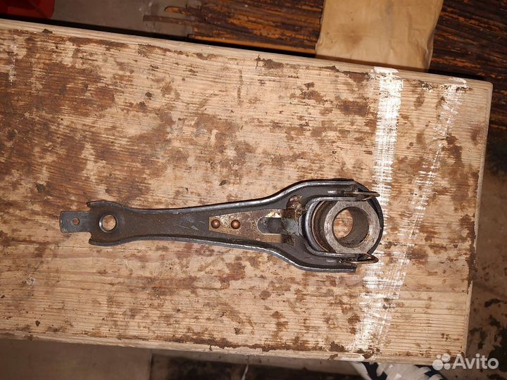 Вилка сцепления ваз 2106