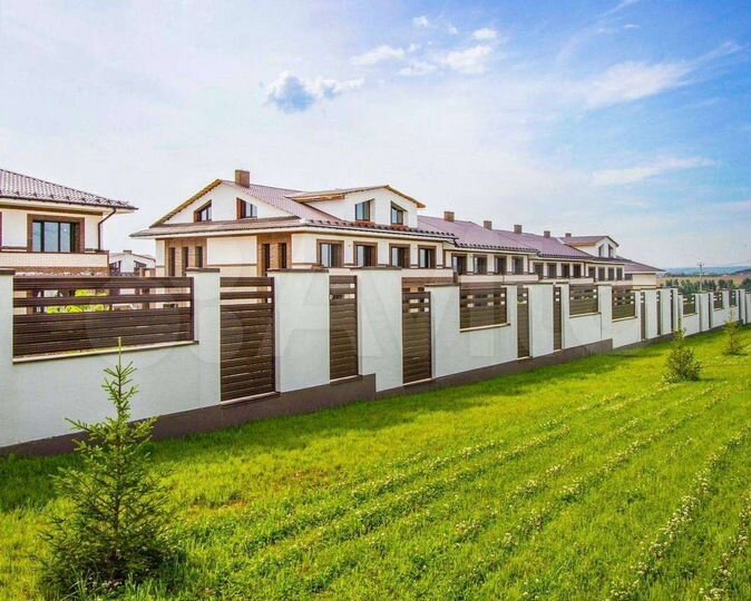 2-к. квартира, 53 м², 2/3 эт.