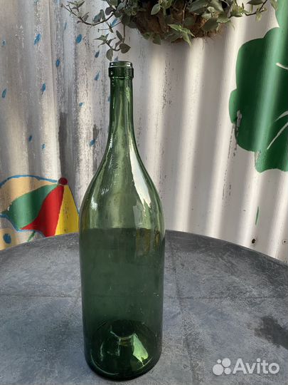 Старинные бутылки и банки