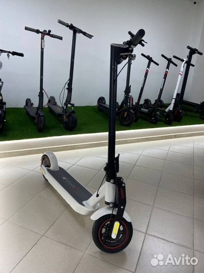 Электросамокат Yokamura i8 Monorim