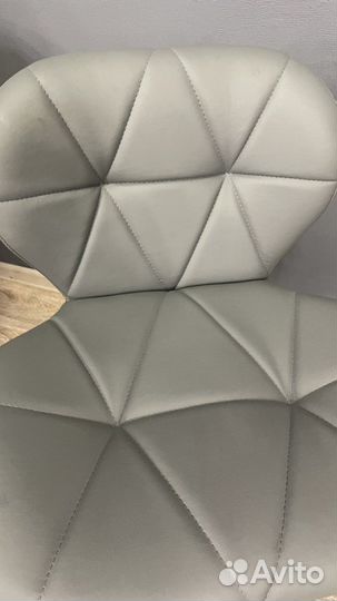 Стул стул мастера маникюра/педикюра