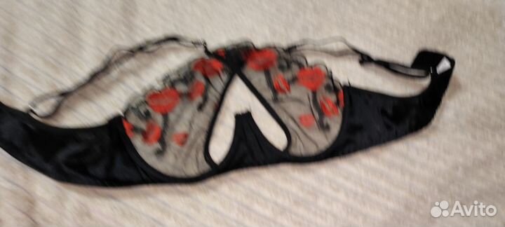 Бюстгальтер размер M