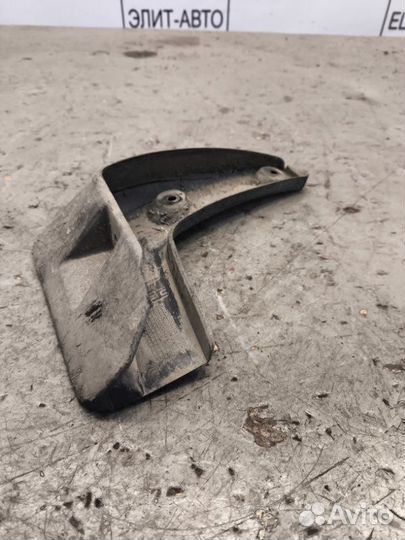 Брызговик задний левый Kia Rio 3 1.4 2016