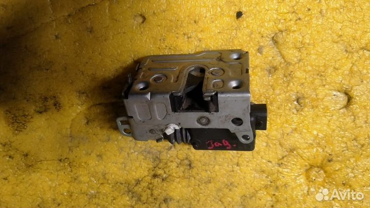 Замок двери задней правой для Renault Logan