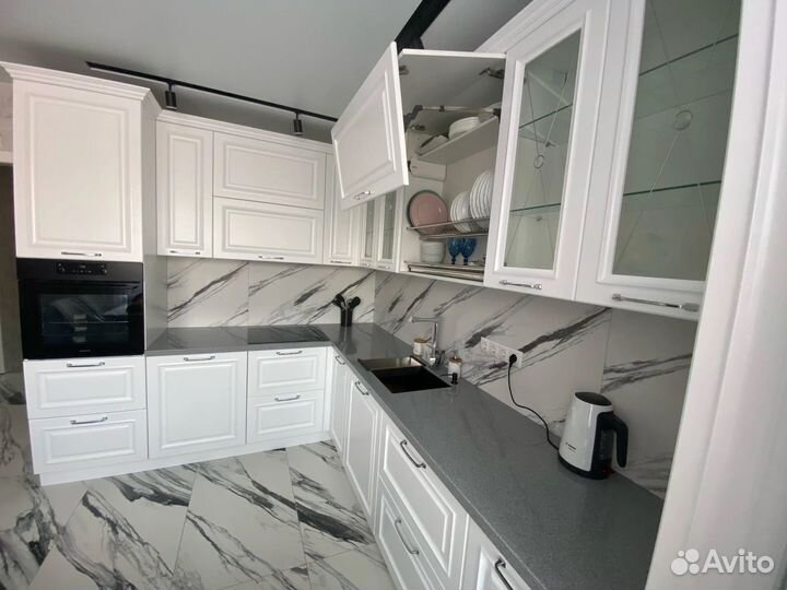 Кухня угловая с подсветкой