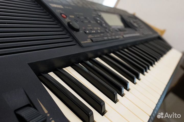 Yamaha psr-520 в отличном состоянии