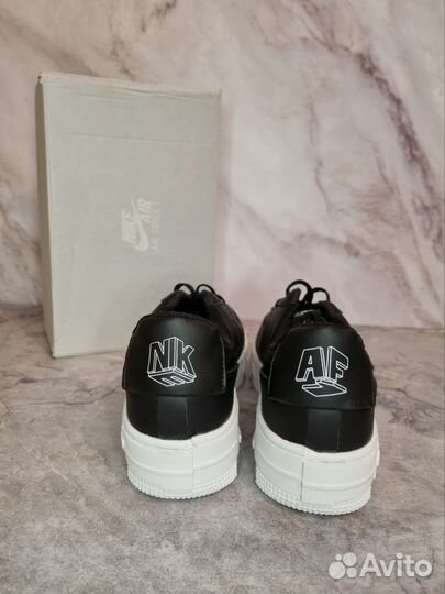 Кроссовки nike air force pixel