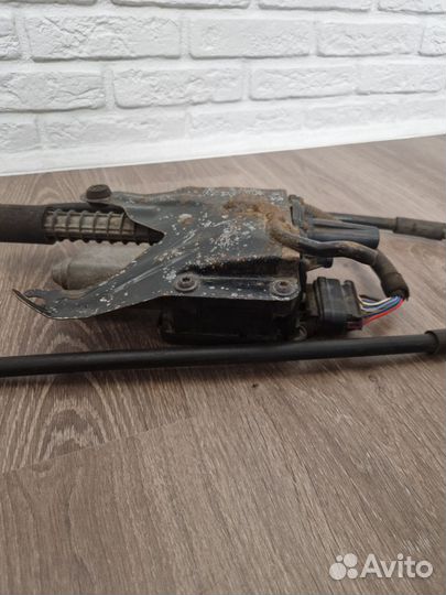 Блок управления эл. стоян. тормоза на Opel astra J