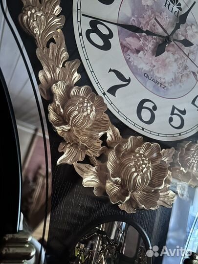 Часы старинные настенные с каруселью и зеркалом