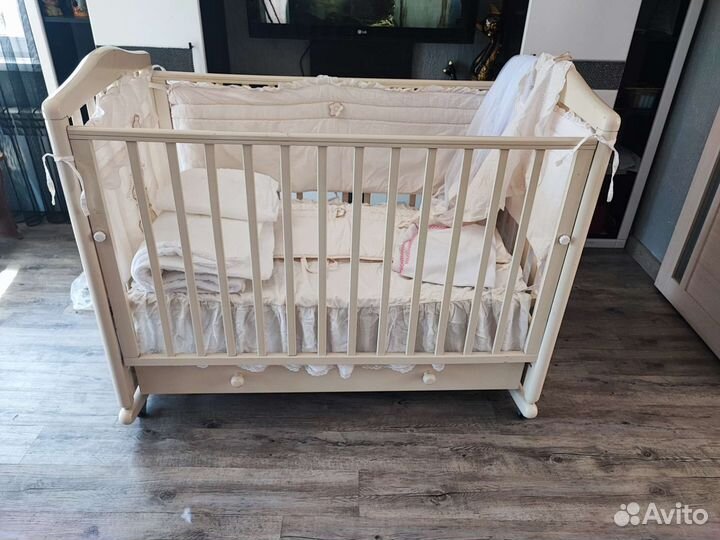 Кровать-качалка Гандылян с ящиком