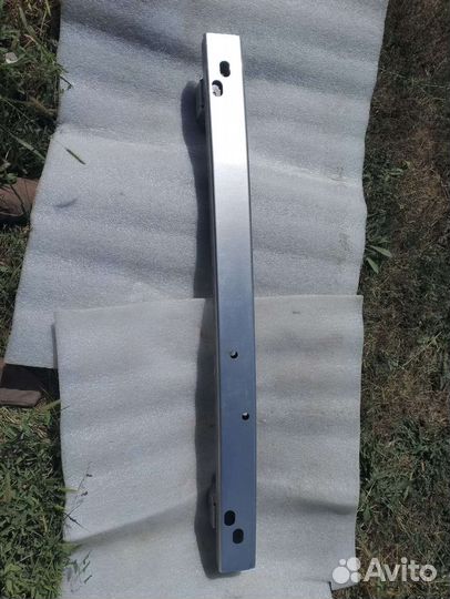 Усилитель заднего бампера Ниссан Альмера Классик