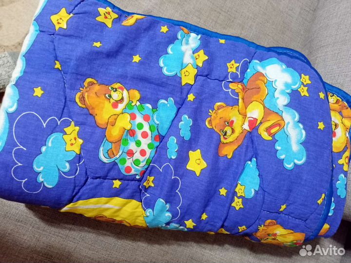 Детское одеяло в кроватку