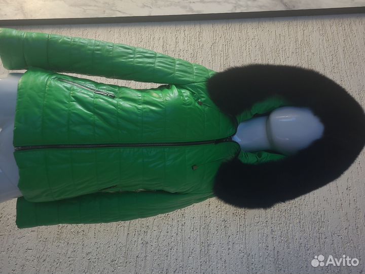 Кожаная парка пуховик зеленый s