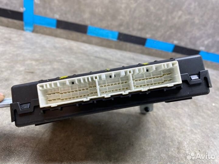 Блок управления дверьми Hyundai I30 1.4 G4FA 2013