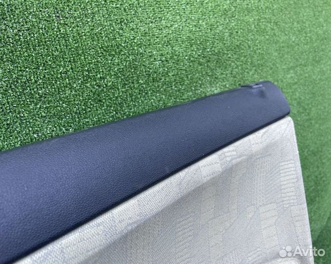 Обшивка двери передней правой Skoda Fabia I (1999—