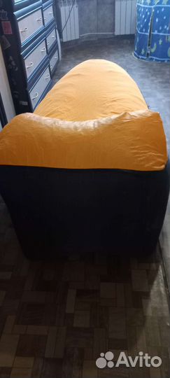 Надувной диван с чехлом