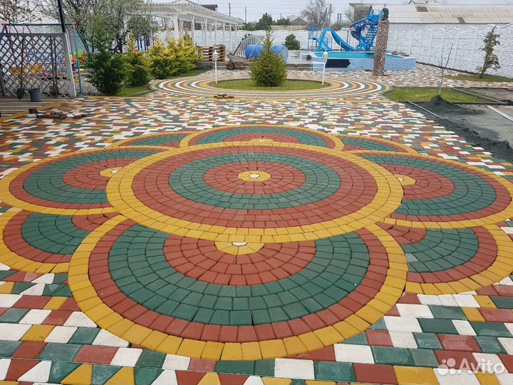 Укладка тротуарной плитки