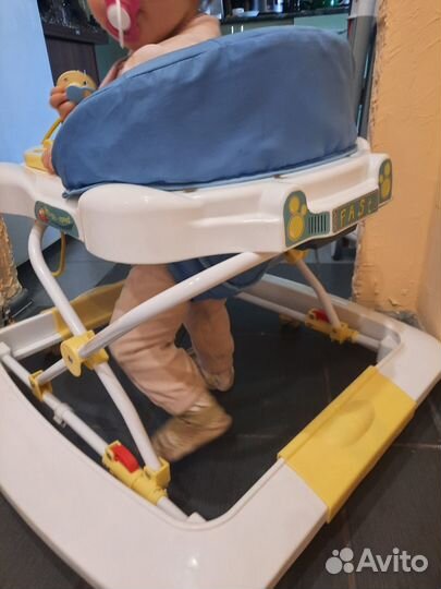 Ходунки машинка музыкальная babyton