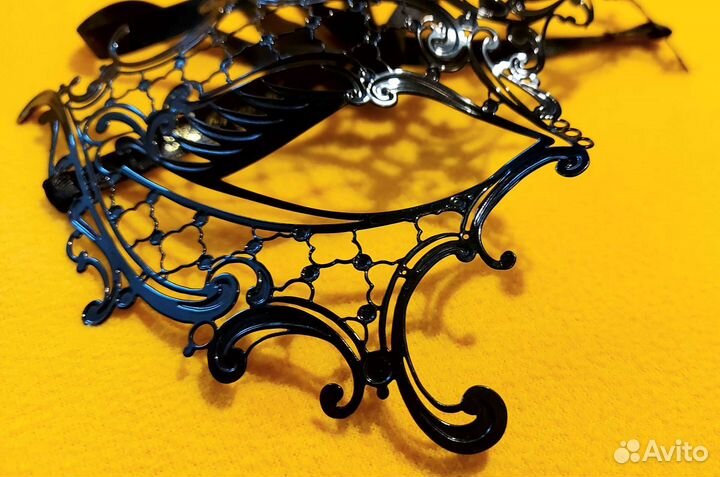 Венецианская маска