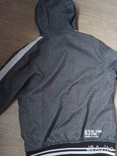 Ветровка на мальчика размер S,рост 164см