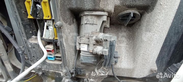 Кран главный тормозной MAN TGA 2008 81521306275