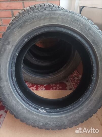 Dunlop SP Winter Ice 02 205/55 R16