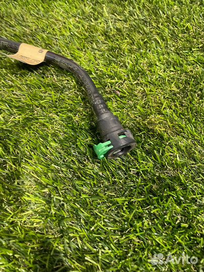 Трубка вакуумного насоса Ford Mustang 6 S550 рест