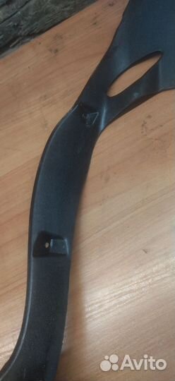 Часть облицовки (подкова )zongshen ZS200/250GS