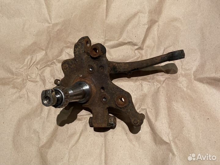 Кулак поворотный передний левый Mercedes w124