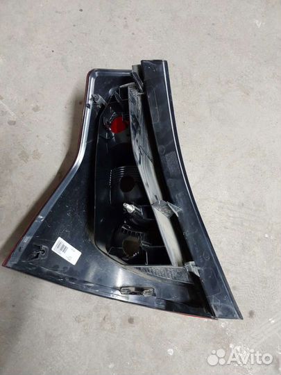 Задний правый фонарь Renault Sandero