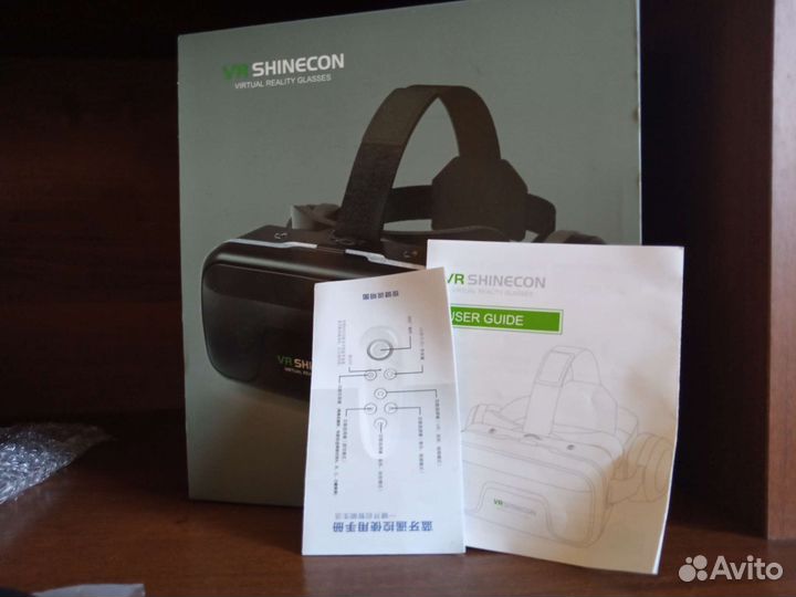 Очки виртуальной реальности (VR) с пультом (торг)