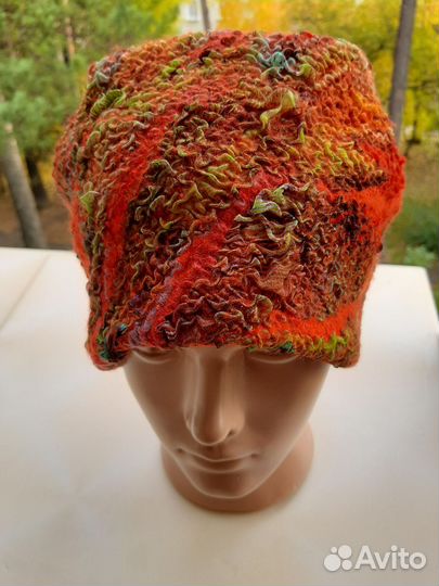 Шапочка валяная из шерсти