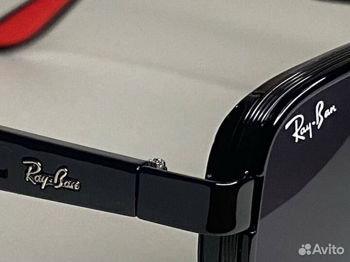 Солнцезащитные очки ray ban