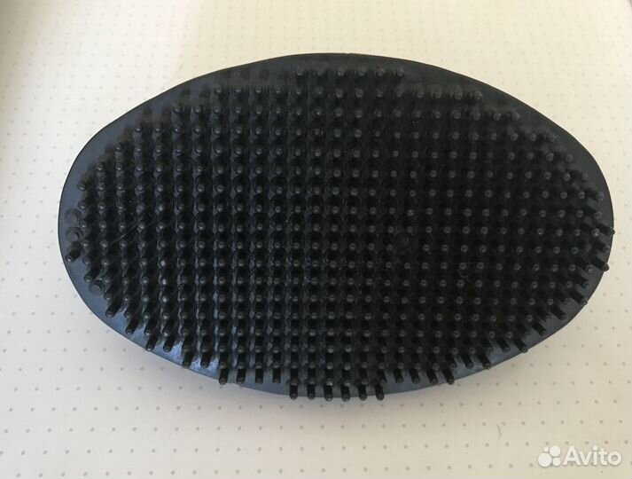 Резиновая щетка для чистки замши, нубука