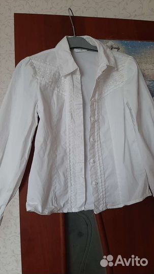 Три разные блузки школьнае