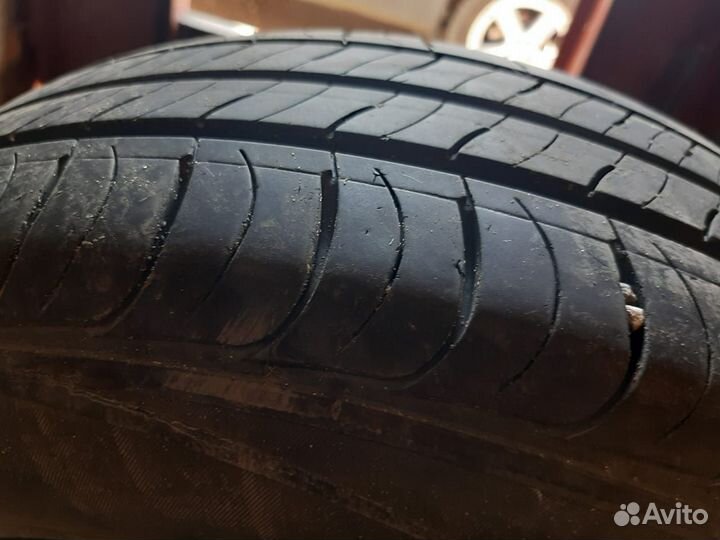 Kumho KR11 Steel Radial 9.00/65 R16