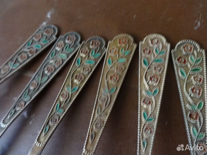 Серебряные чайные ложки