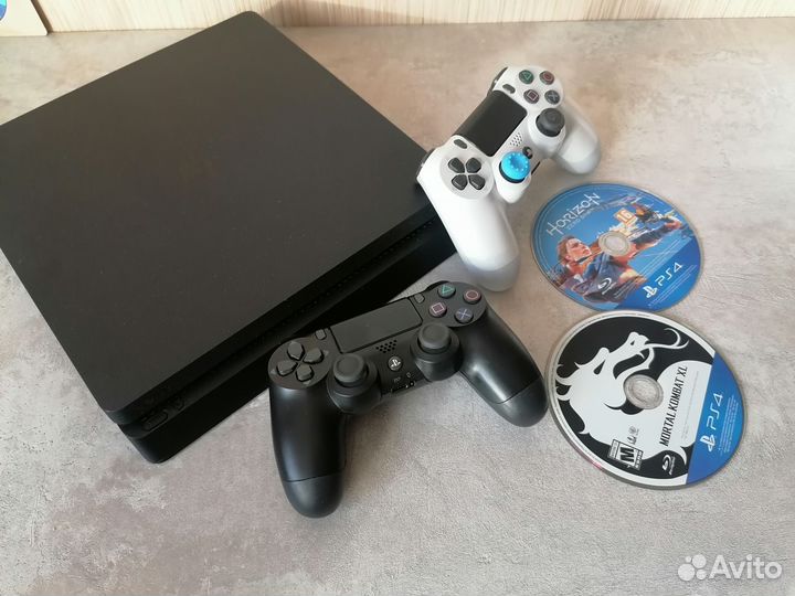 PS4 Slim 1Tb+2джоя, игры