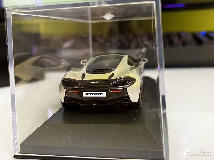 McLaren 570 GT 2017 1/43 Minichamps