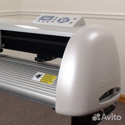 Плоттер режущий настольный, Модель CT630HGB (лазер