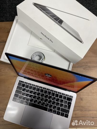 MacBook pro 13 2017 i5/8/128gb
