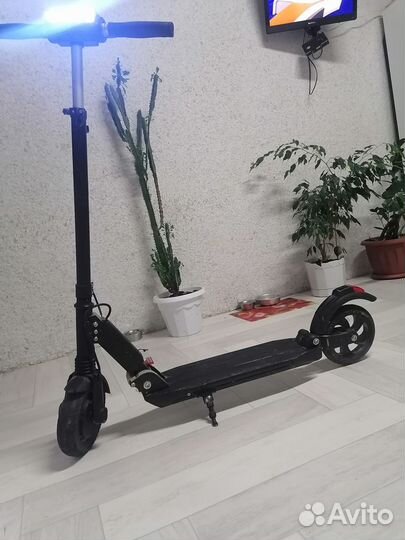 Продам электросамокат не находу. Цена договорная