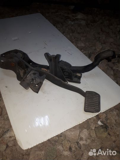 Педаль педальный узел volvo XC70 S80 XC60 S60