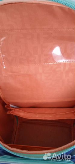 Школьный рюкзак