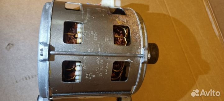 Двигататель стиральной машины indesit